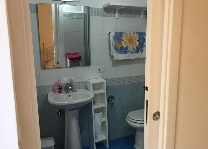 לינה וארוחת בוקר Casa Eleonora *