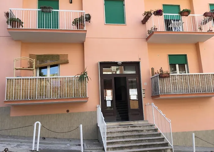 לינה וארוחת בוקר Casa Eleonora *